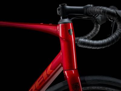 Trek Domane AL 2 58 Crimson to Dark Carmine Fade Produktbild 3